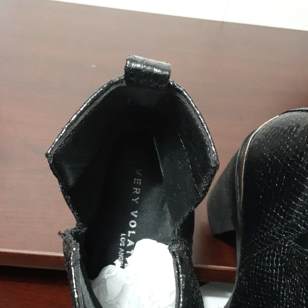 Very Volatile Snake‎ Print Cut Out Sides Stack Heel
